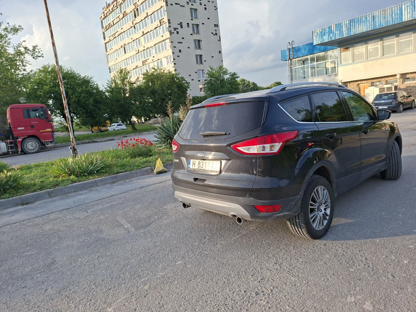 Ford Kuga 2.0tdi, снимка 4 - Автомобили и джипове - 54767772