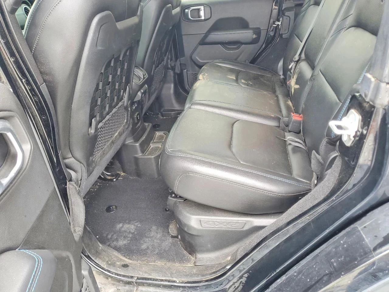 Jeep Wrangler, снимка 10 - Автомобили и джипове - 56689763