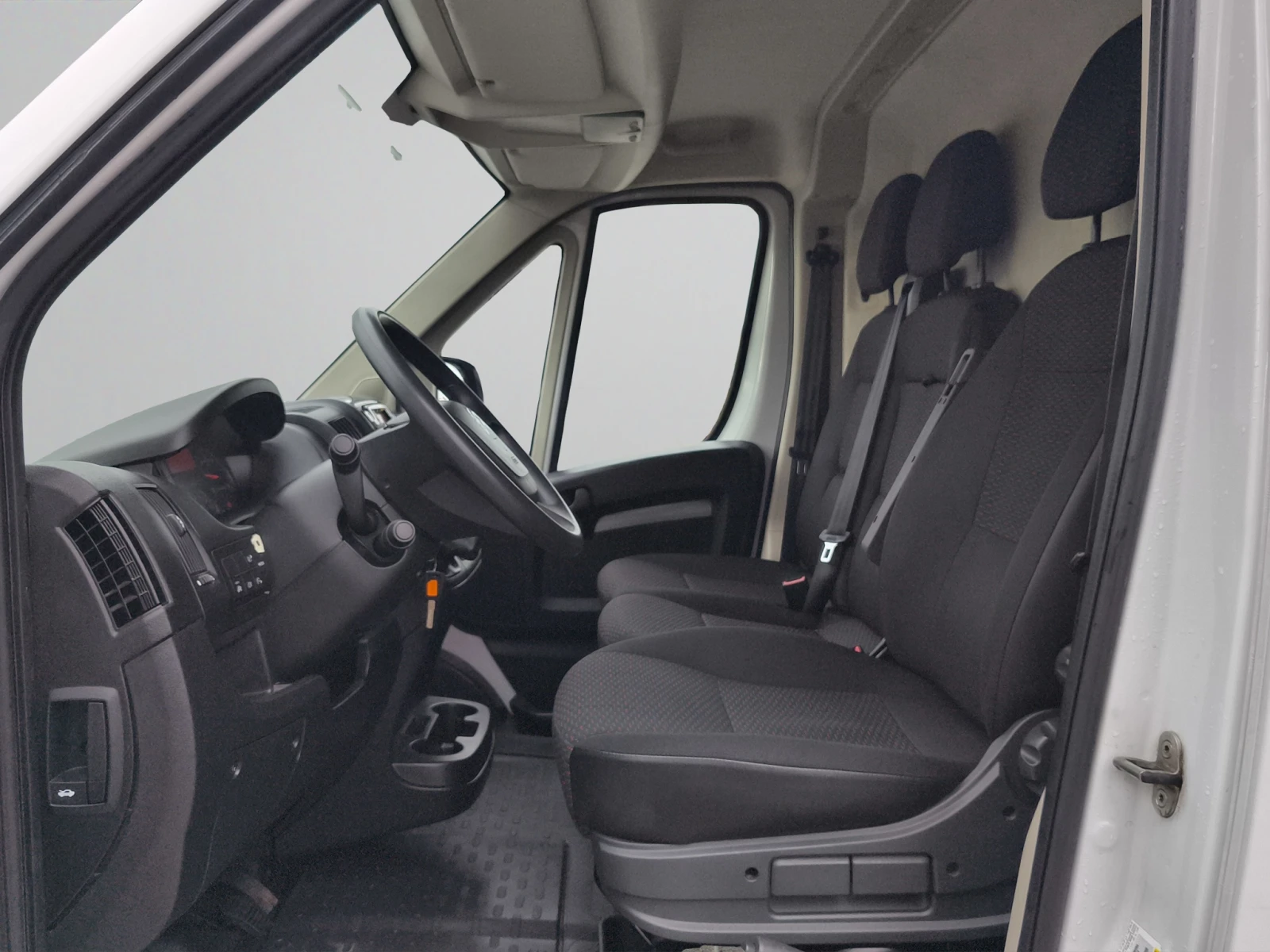 Citroen Jumper FT 35 L3H2 2.2 BlueHDI 140 BVM6 E6.4 // 2212153 | Mobile.bg � ����������� 11