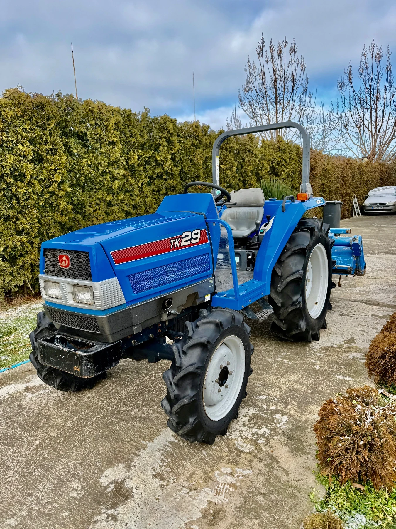 ������� ISEKI * TK-29* TOP* UNIKAT* LIZING*  | Mobile.bg � ����������� 1