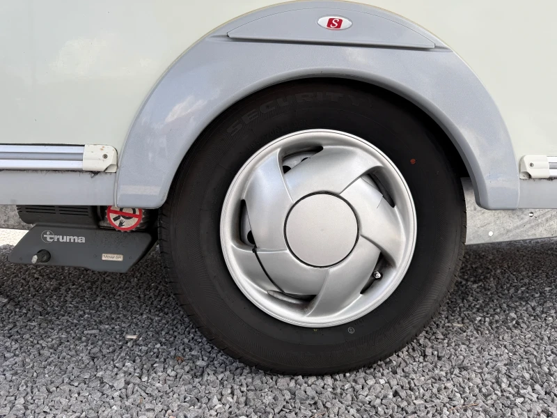 Каравана Sterckeman Alize 420, снимка 7 - Каравани и кемпери - 51287213