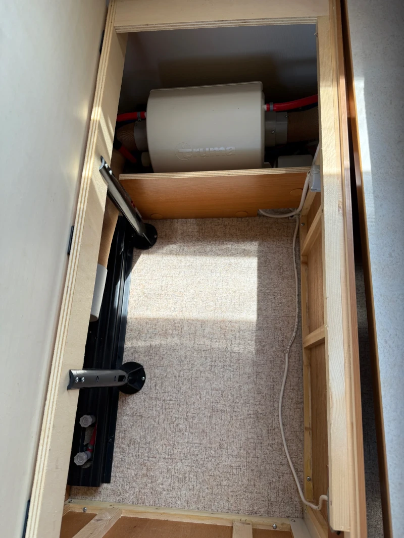 Каравана Sterckeman Alize 420, снимка 14 - Каравани и кемпери - 51287213