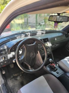 Mercedes-Benz C 220, снимка 8