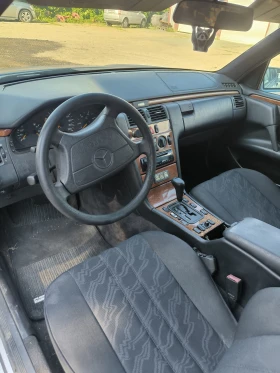 Mercedes-Benz E 290, снимка 7
