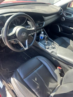Alfa Romeo Giulia Ti Q4* AWD* Distronic* Keyless* Подгрев* Пано* - 24500 лв. - 61403046 7
