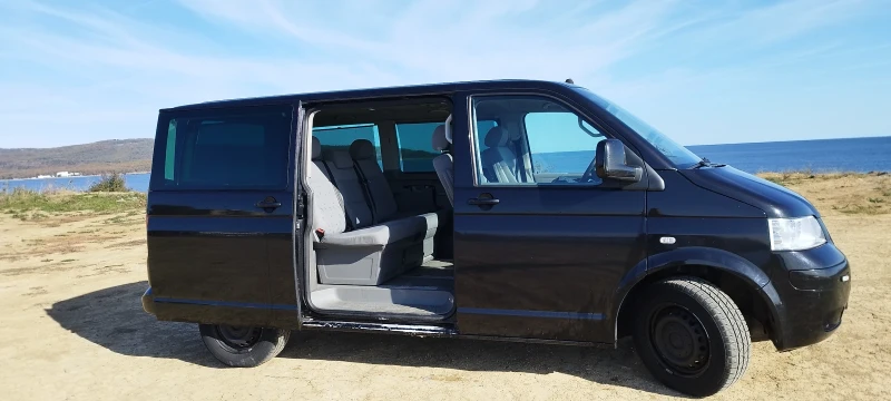 VW Multivan, снимка 8 - Автомобили и джипове - 47839330