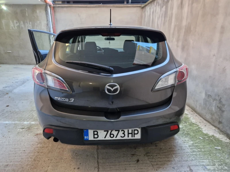 Mazda 3 1.6, снимка 3 - Автомобили и джипове - 48549006