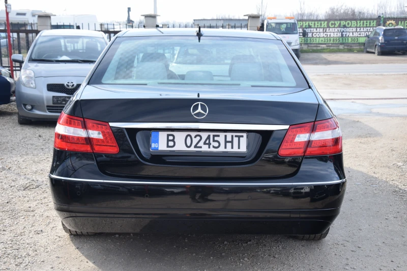 Mercedes-Benz E 220 ELEGANCE, снимка 6 - Автомобили и джипове - 48867862