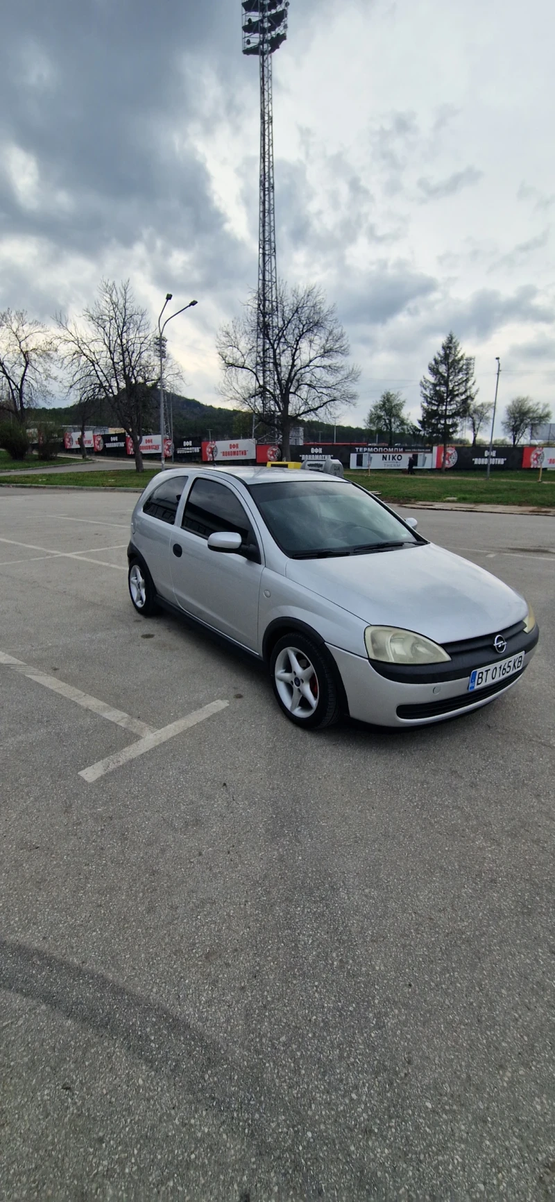 Opel Corsa 1.7DI, снимка 4 - Автомобили и джипове - 49573712