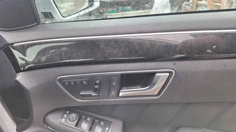 Mercedes-Benz E 220 CDI OM651, снимка 4 - Автомобили и джипове - 52189345