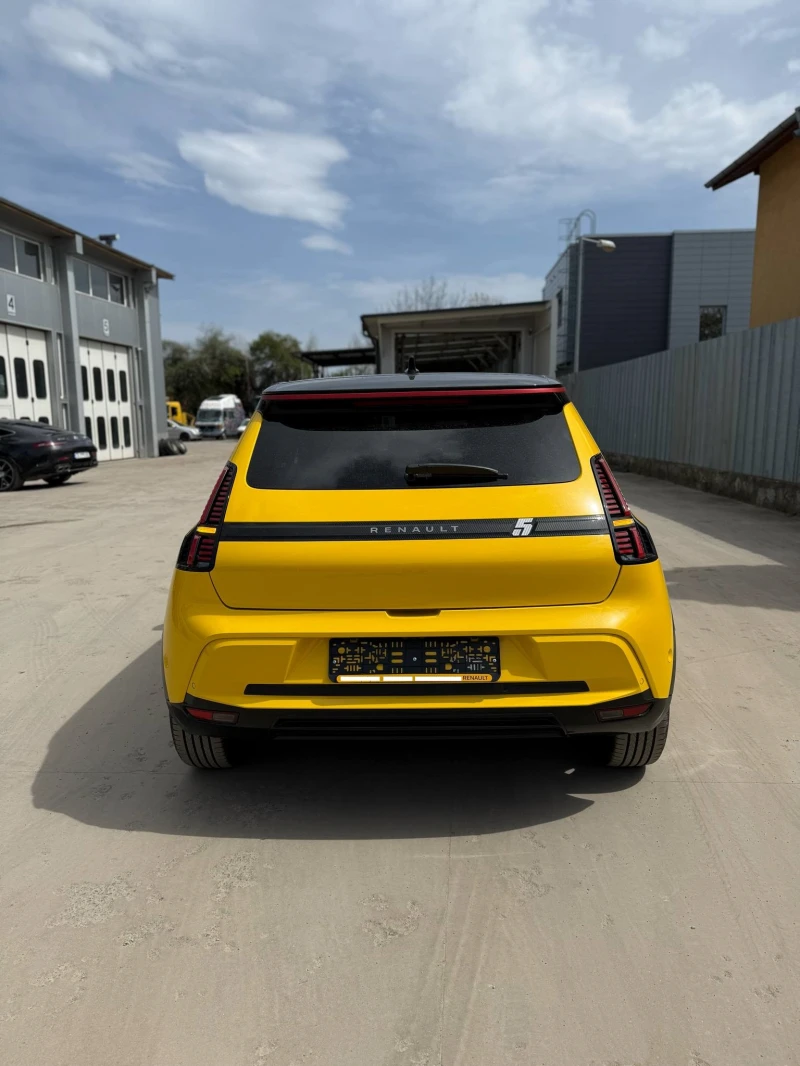 Renault 5 E-Tech // ЛИЗИНГ, снимка 2 - Автомобили и джипове - 49932130