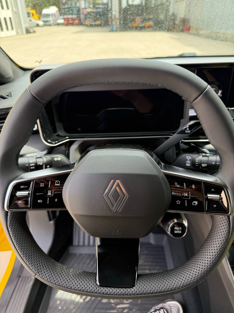 Renault 5 E-Tech // ЛИЗИНГ, снимка 7 - Автомобили и джипове - 49932130