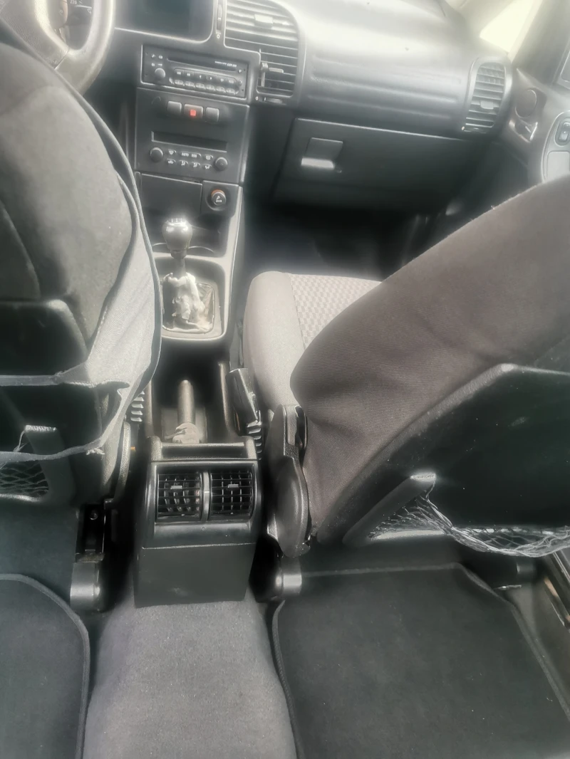 Opel Zafira, снимка 6 - Автомобили и джипове - 52637821