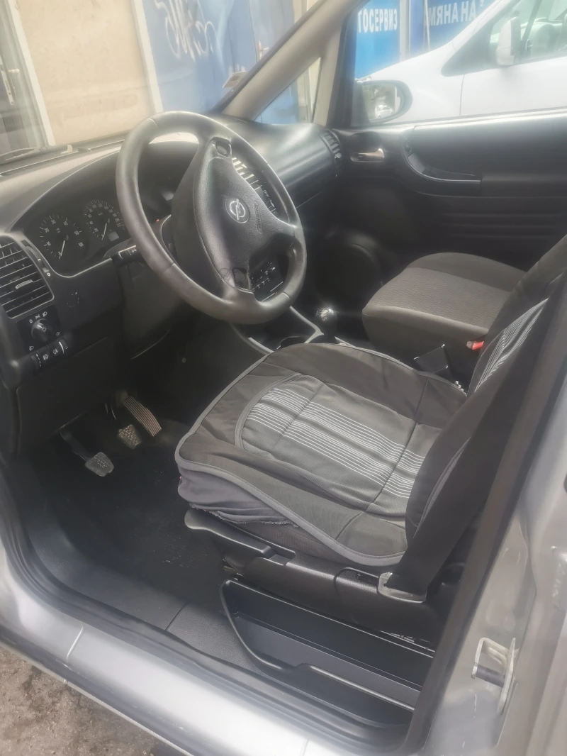 Opel Zafira, снимка 4 - Автомобили и джипове - 52637821