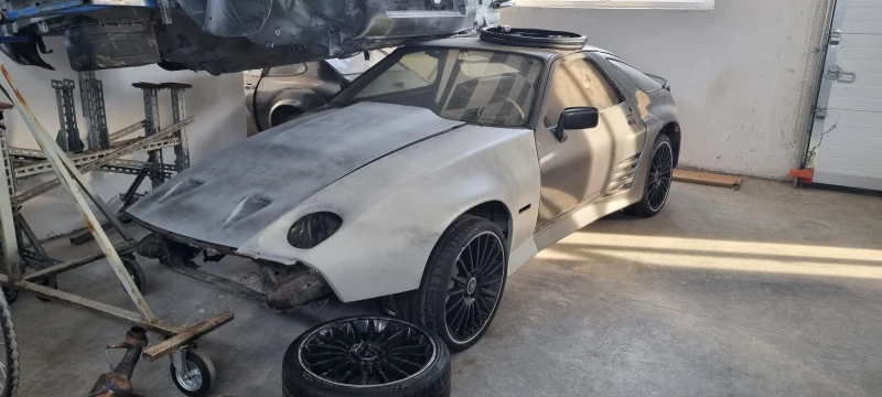 Porsche 928  STROSEK 