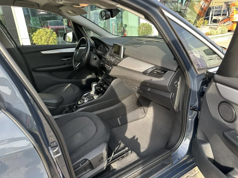 BMW 2 Active Tourer F45 1.8D Подгрев, снимка 9 - Автомобили и джипове - 52646820
