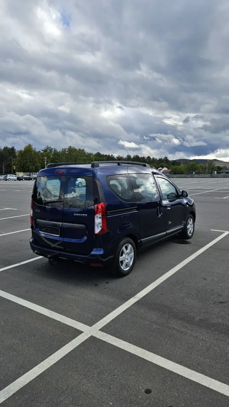 Dacia Dokker 1.5 dCi  FULL ЕКСТРИ , снимка 4 - Автомобили и джипове - 52401476
