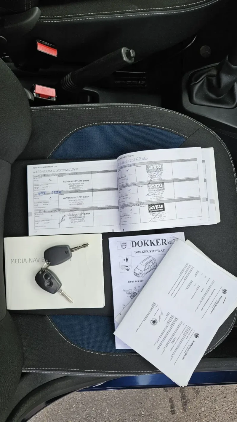 Dacia Dokker 1.5 dCi  FULL ЕКСТРИ , снимка 12 - Автомобили и джипове - 52401476