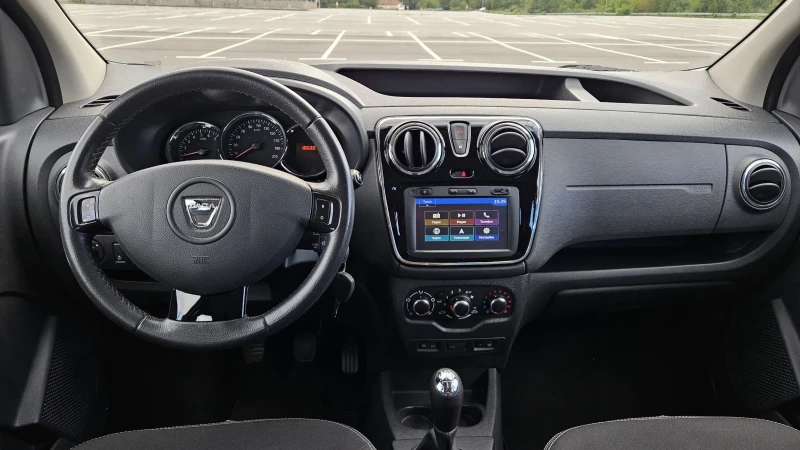 Dacia Dokker 1.5 dCi  FULL ЕКСТРИ , снимка 11 - Автомобили и джипове - 52401476
