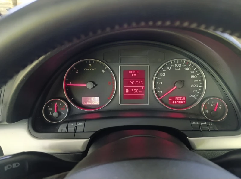 Audi A4, снимка 17 - Автомобили и джипове - 52523642