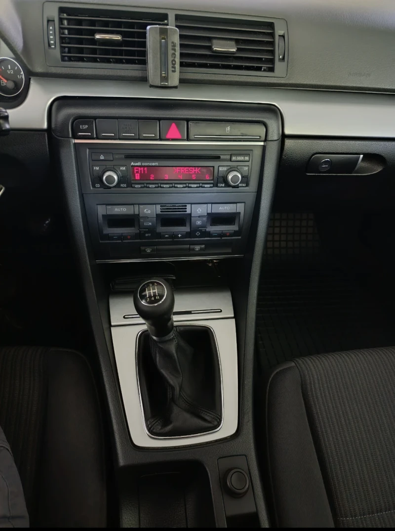 Audi A4, снимка 10 - Автомобили и джипове - 52523642