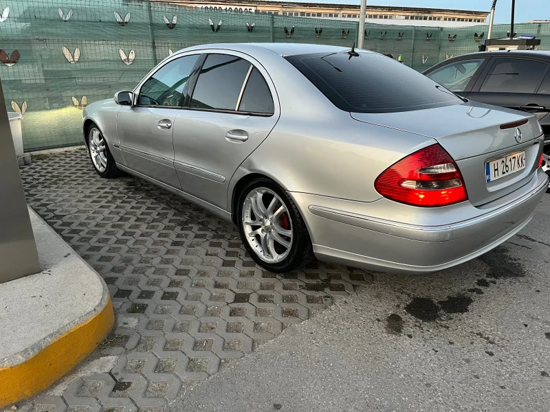 Mercedes-Benz E 320 3.2 204 CDI, снимка 3 - Автомобили и джипове - 52829455