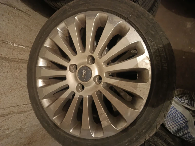 Ford Fiesta, снимка 17 - Автомобили и джипове - 53294807