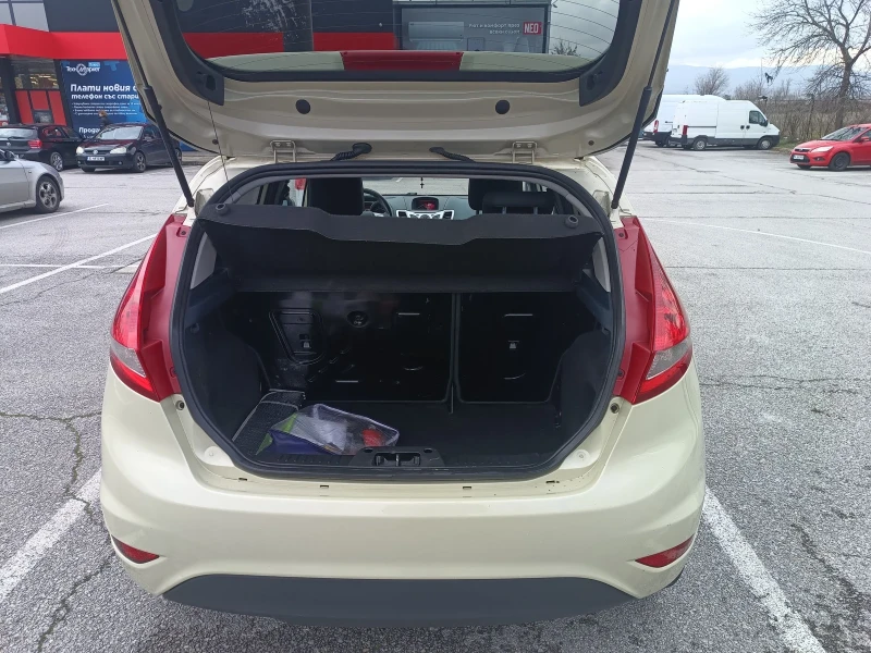 Ford Fiesta, снимка 14 - Автомобили и джипове - 53294807