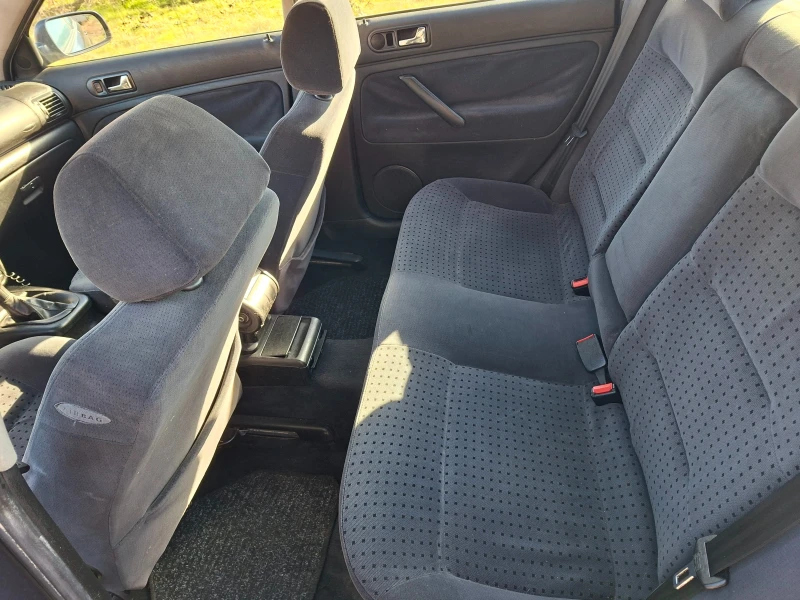 VW Passat 1.6 Газ Клима, снимка 14 - Автомобили и джипове - 53314030