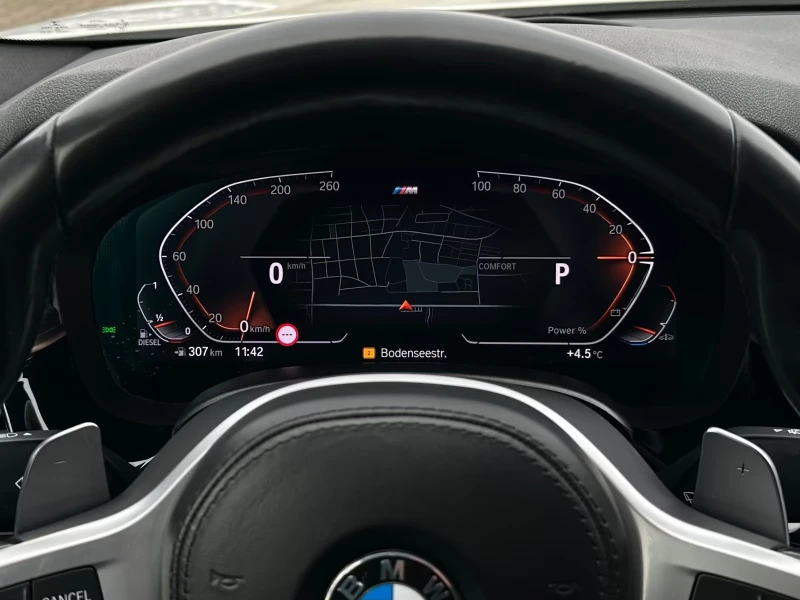 BMW 530 d/M-SPORT/286HP/CAM/HUD/LASER/NAVI/ACC/CPLAY/785g, снимка 10 - Автомобили и джипове - 53497491