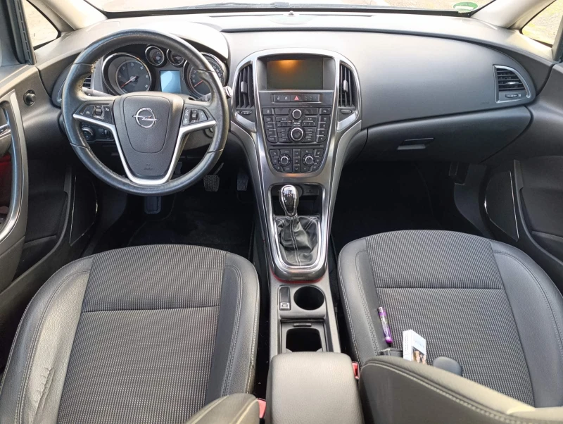 Opel Astra 1.7 CDTI Внос от Германия, снимка 12 - Автомобили и джипове - 53597062