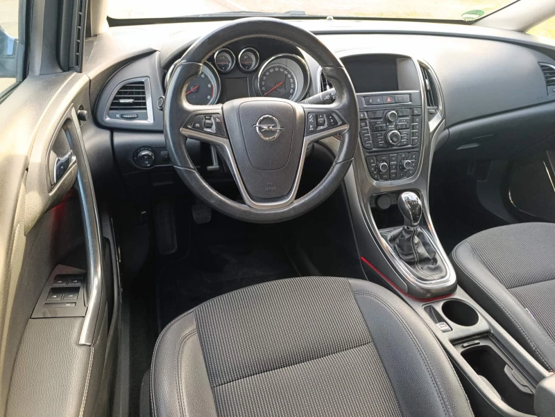 Opel Astra 1.7 CDTI Внос от Германия, снимка 13 - Автомобили и джипове - 53597062