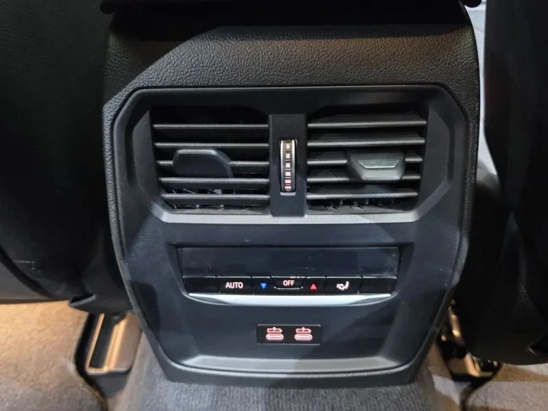 BMW i4, снимка 15 - Автомобили и джипове - 54736926