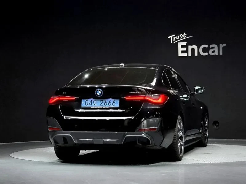 BMW i4, снимка 4 - Автомобили и джипове - 54736926