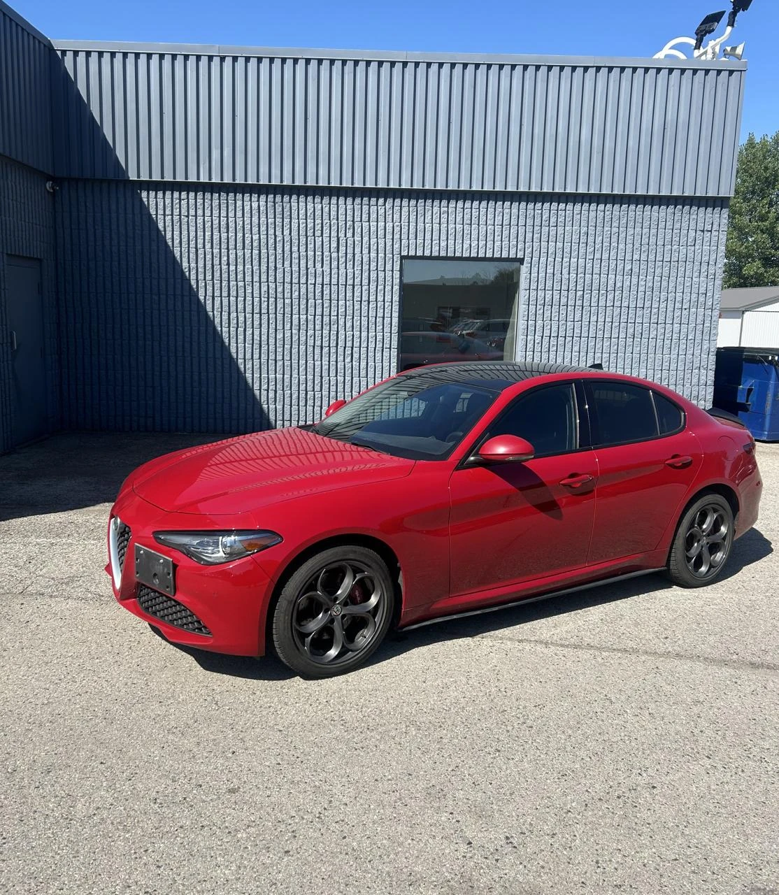 Alfa Romeo Giulia Ti Q4* AWD* Distronic* Keyless* Подгрев* Пано* , снимка 1