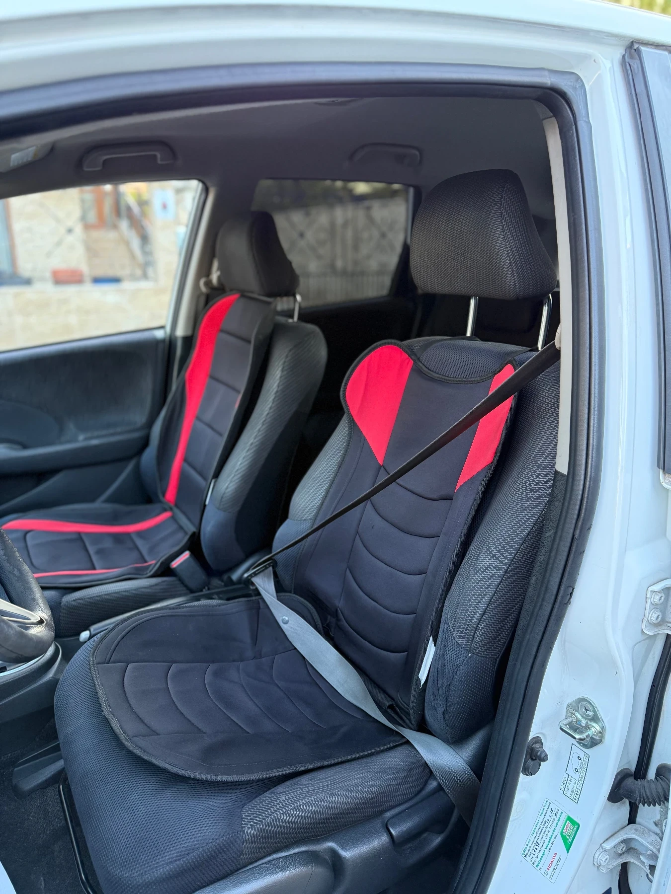 Honda Jazz 1.4i Automatic / Swiss  - изображение 10