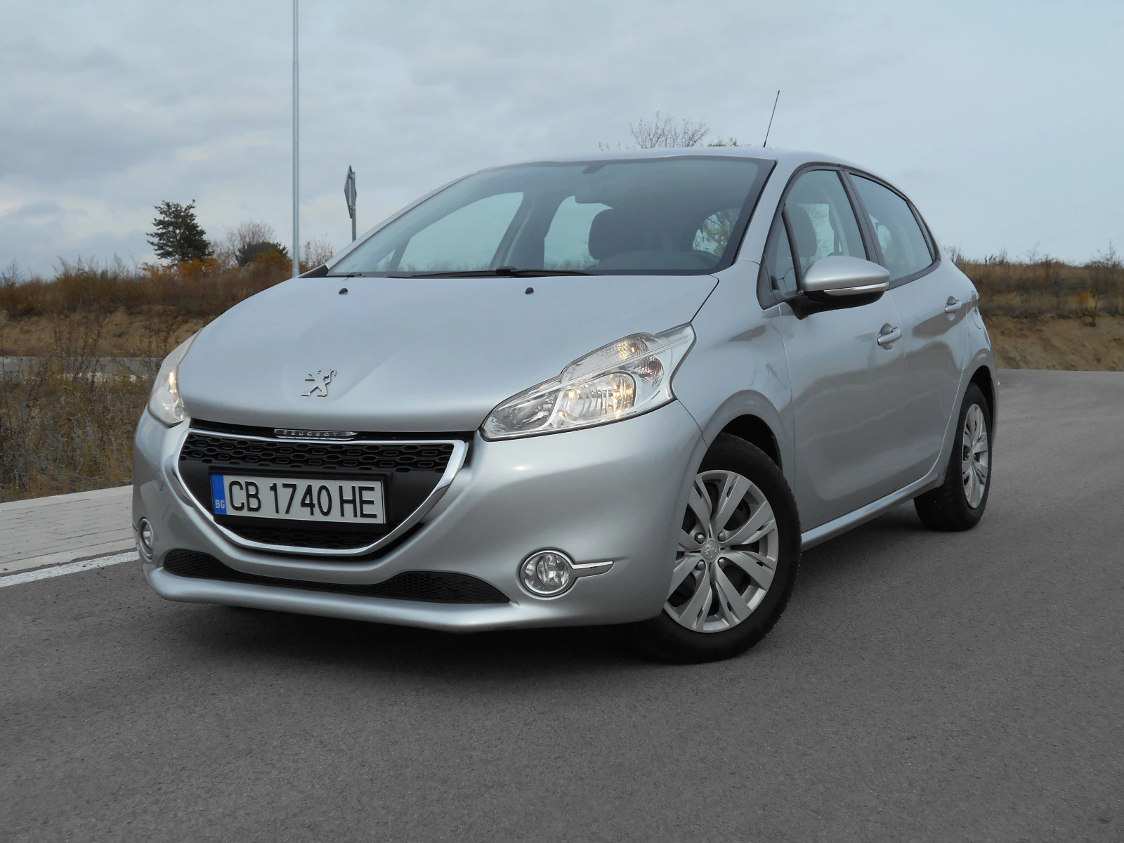 Peugeot 208 1.4 VTi *   * 129 000  | Mobile.bg   1