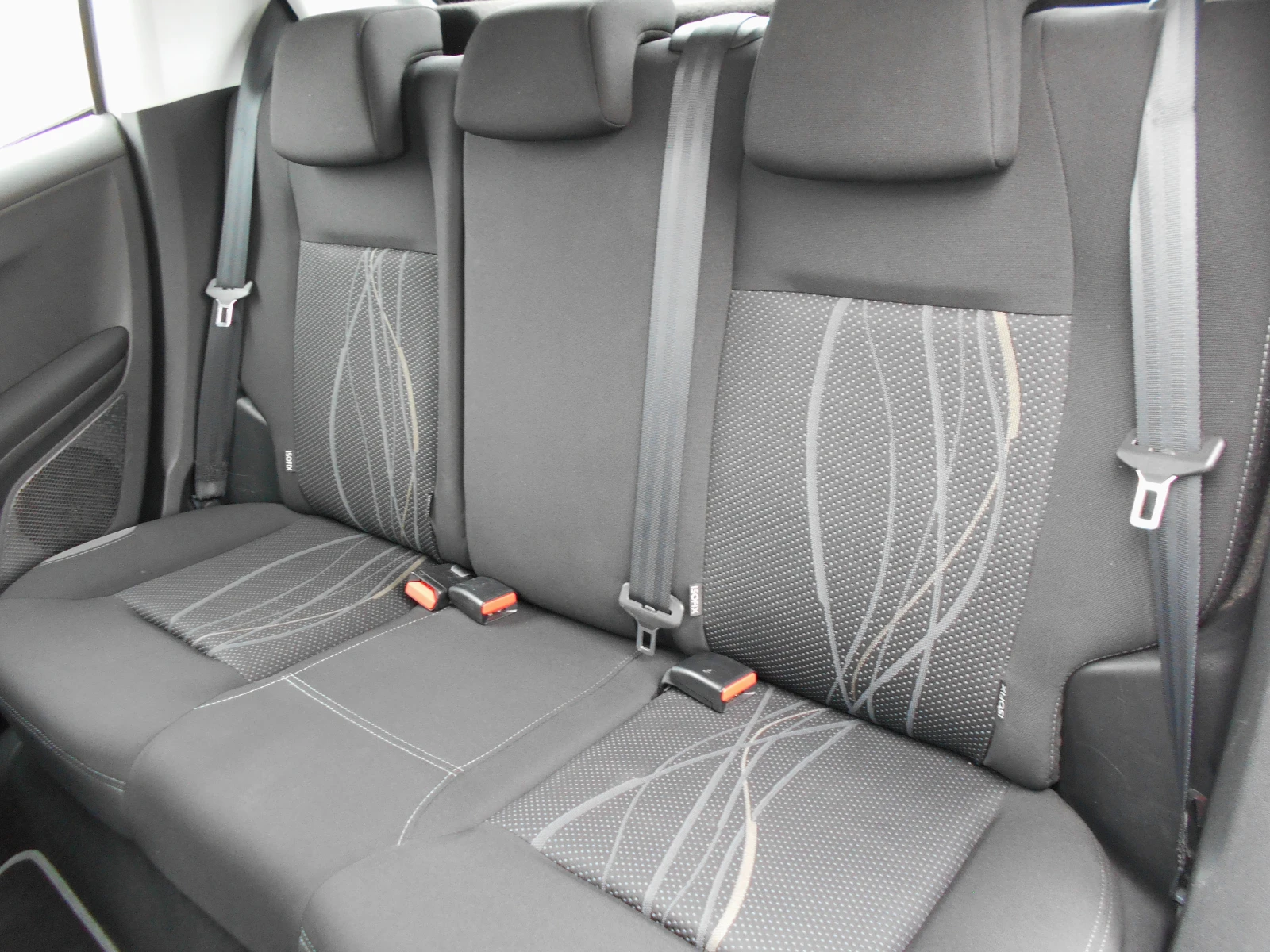 Peugeot 208 1.4 VTi *   * 129 000  | Mobile.bg   12