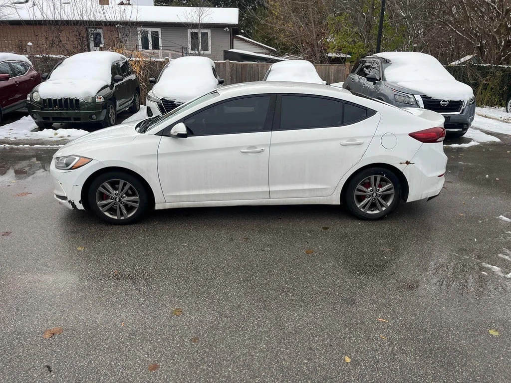 Hyundai Elantra * GL * CARFAX *    | Mobile.bg   2