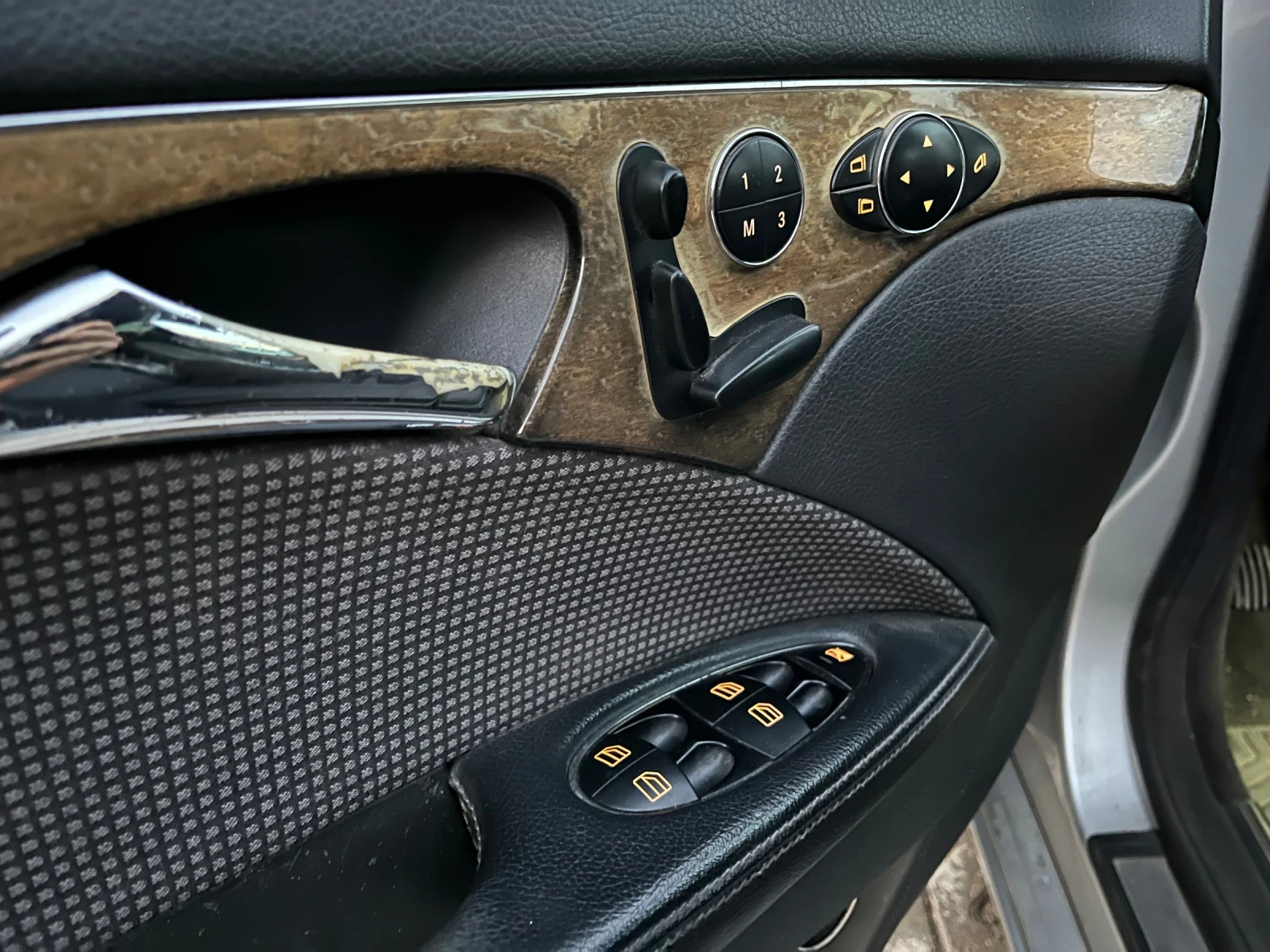 Mercedes-Benz E 320 3.2 204 CDI - изображение 6