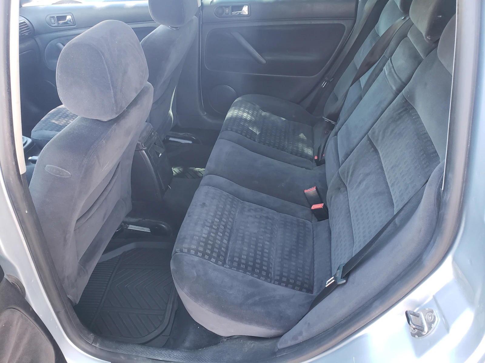 VW Passat 1.9TDI 131к.с - изображение 8