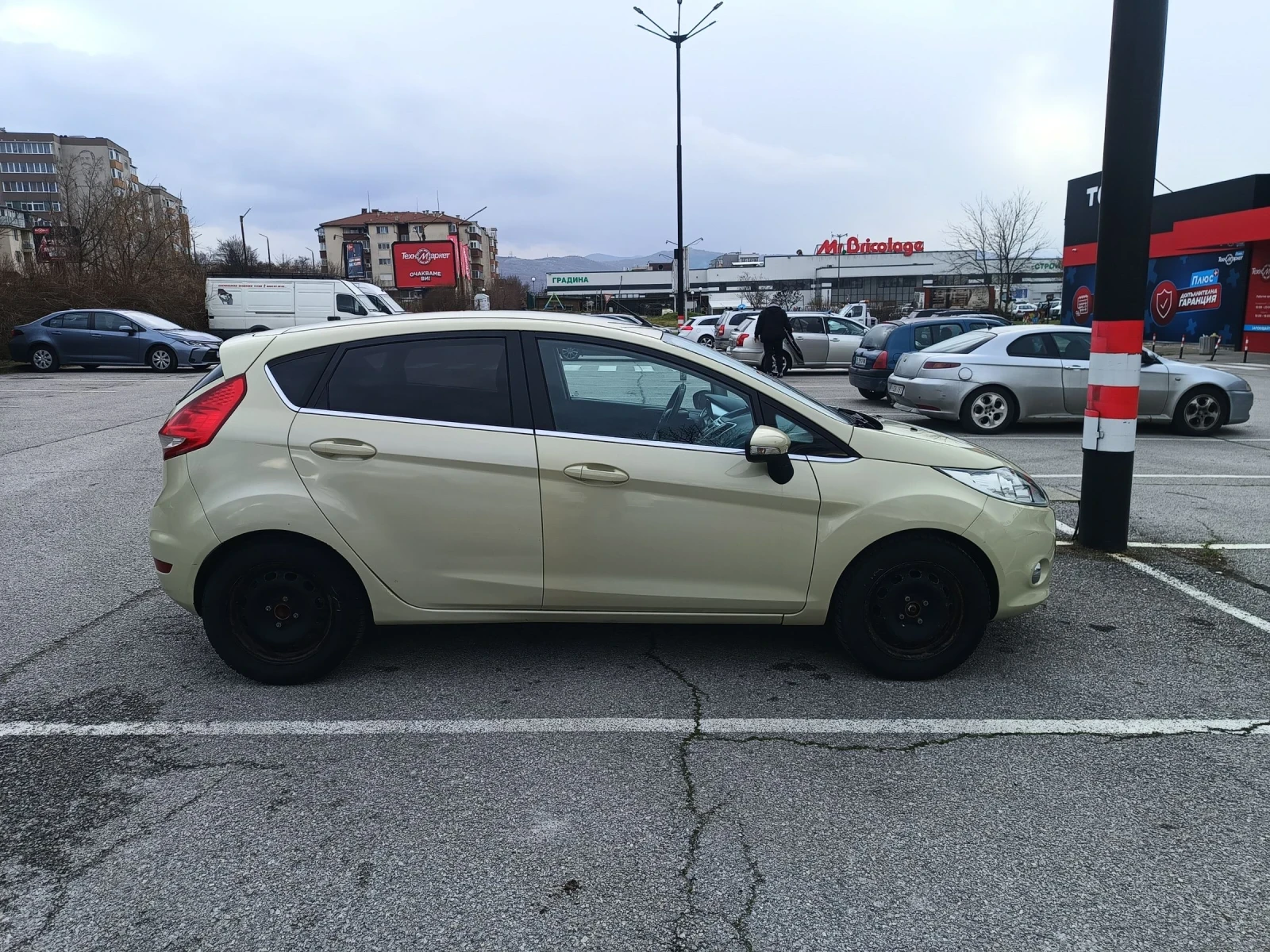 Ford Fiesta  - изображение 5