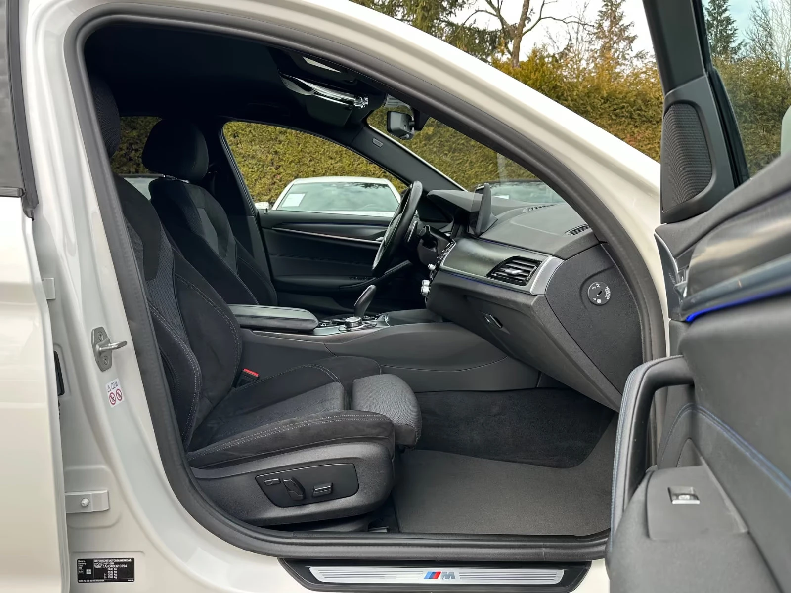 BMW 530 d/M-SPORT/286HP/CAM/HUD/LASER/NAVI/ACC/CPLAY/785g | Mobile.bg � ����������� 12