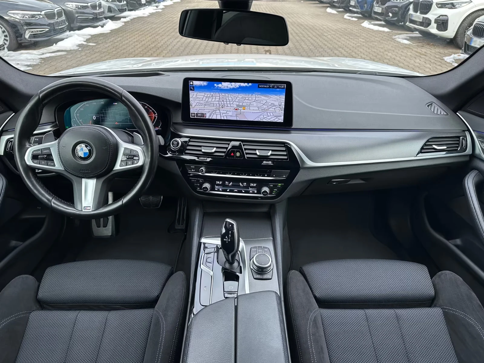 BMW 530 d/M-SPORT/286HP/CAM/HUD/LASER/NAVI/ACC/CPLAY/785g - изображение 9