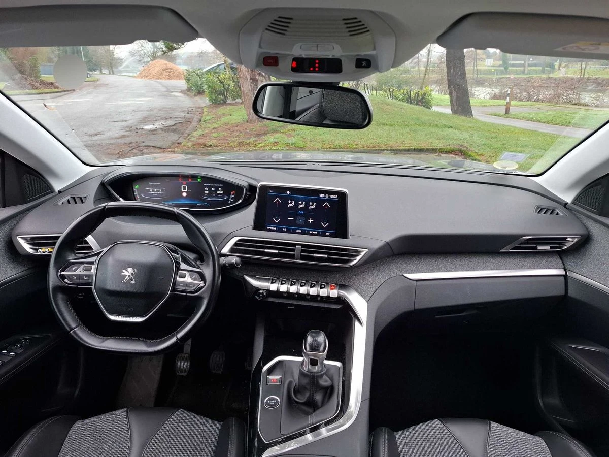 Peugeot 3008 1.5HDI ALURE, снимка 9 - Автомобили и джипове - 53734396