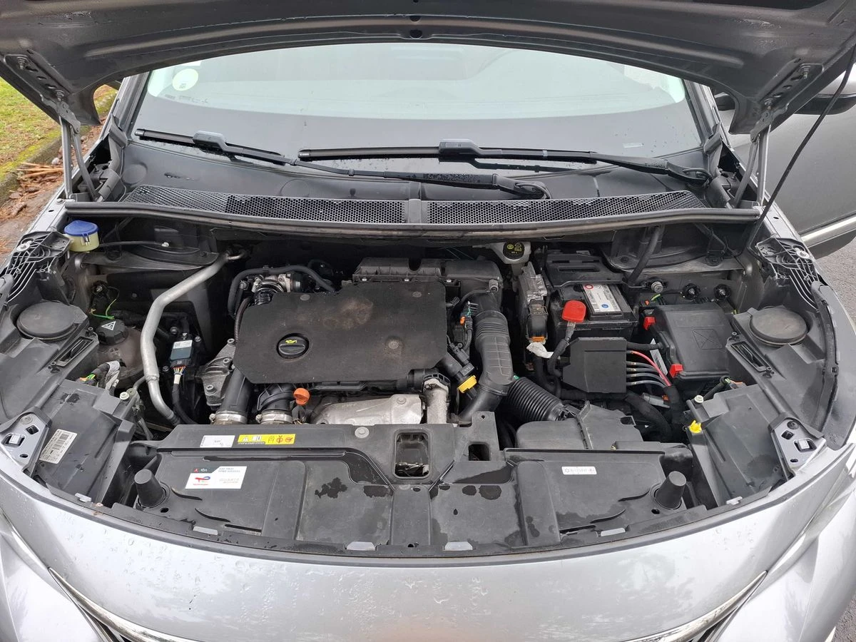 Peugeot 3008 1.5HDI ALURE, снимка 7 - Автомобили и джипове - 53734396