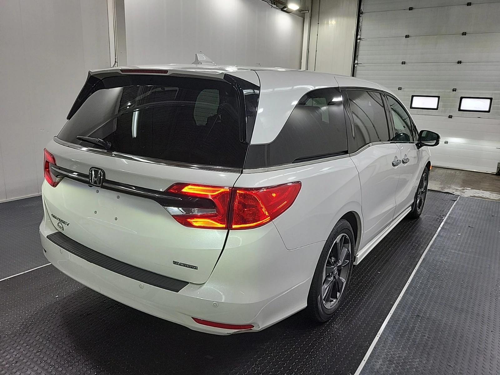Honda Odyssey TOURING * 3.5 V6 * 8 ����� *  | Mobile.bg � ����������� 4