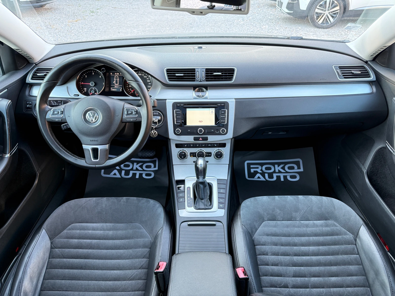 VW Passat 2.0TDI/177к.с./АВТОМАТ/КОЖА/ПОДГРЕВ/НАВИГАЦИЯ/, снимка 10 - Автомобили и джипове - 54389759