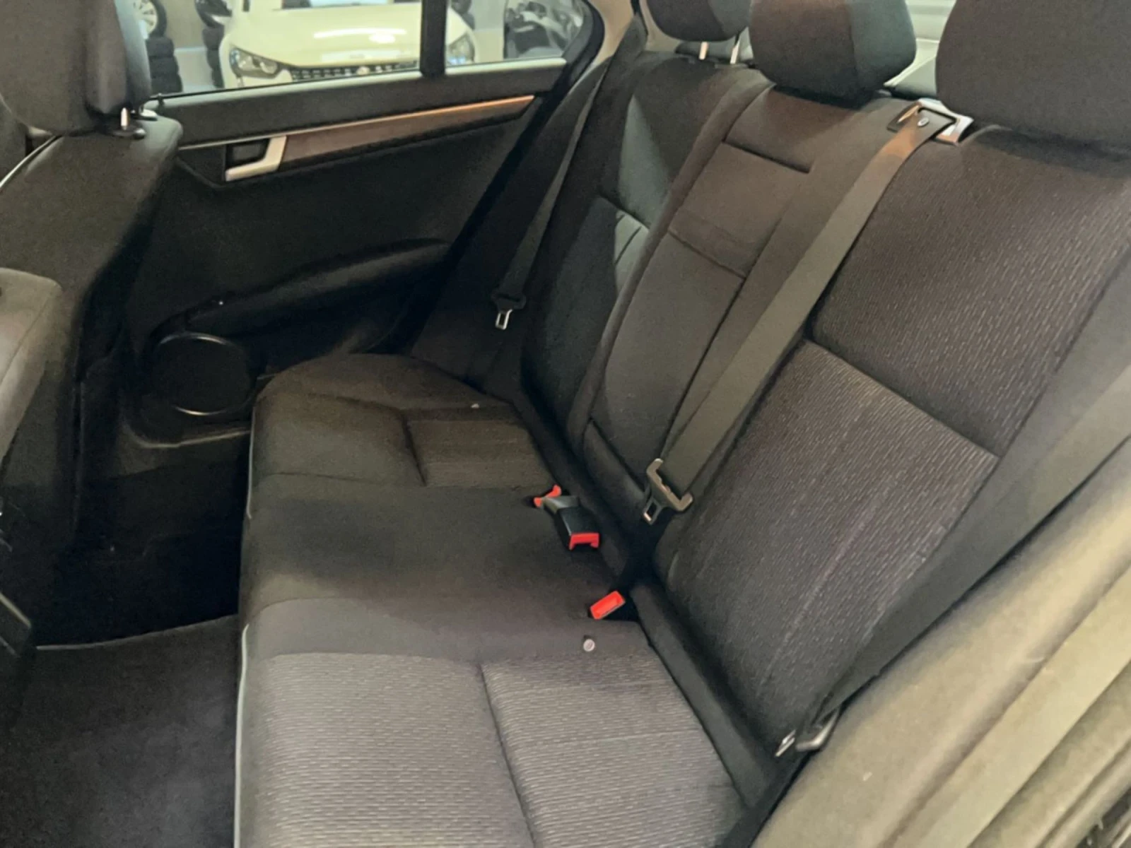 Mercedes-Benz C 220 FULL SERVICE Fecelift , снимка 10 - Автомобили и джипове - 54485070