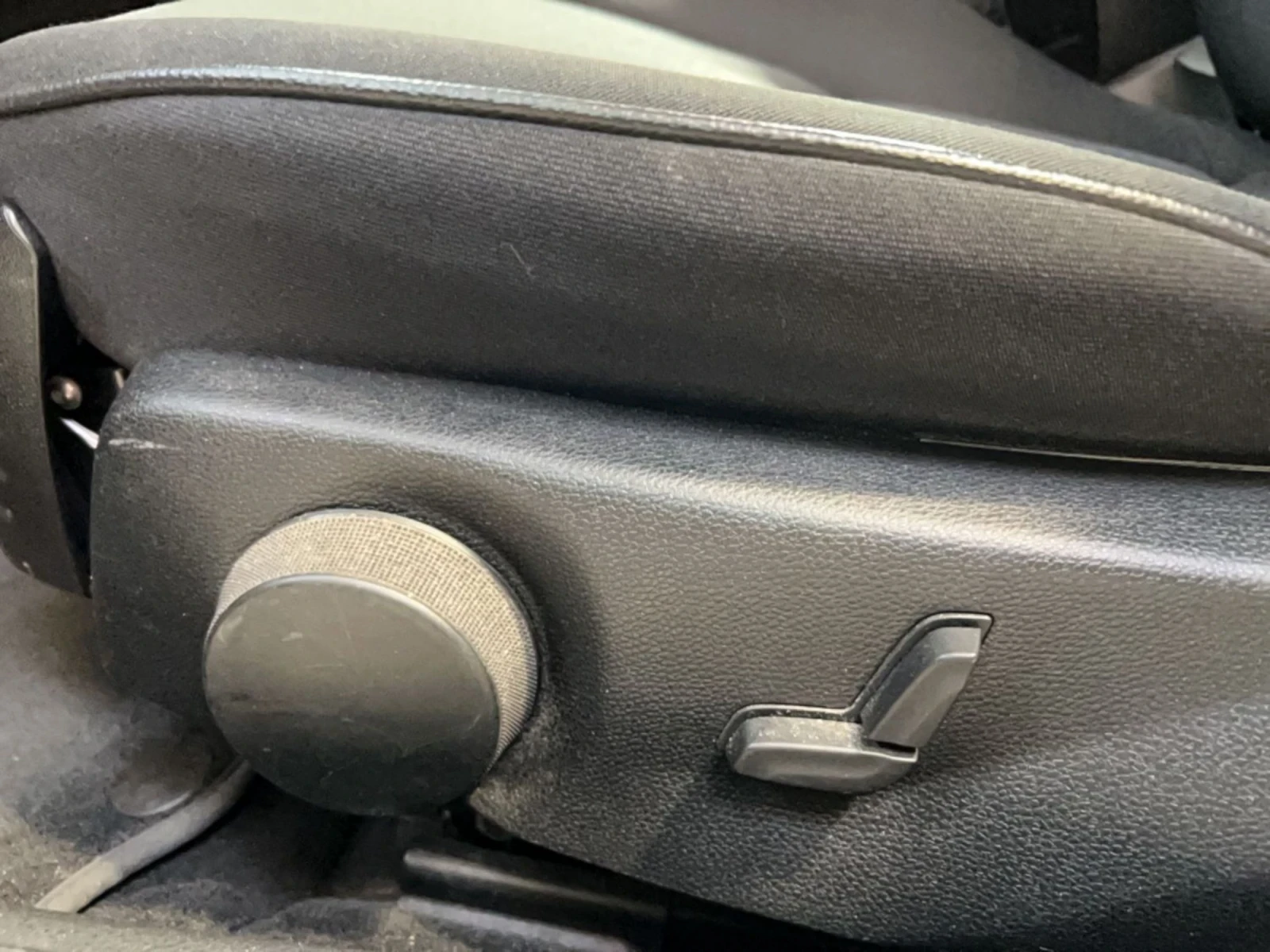 Mercedes-Benz C 220 FULL SERVICE Fecelift , снимка 12 - Автомобили и джипове - 54485070
